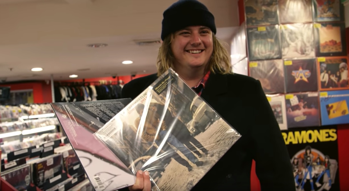 Watch Skegss Diggin' In The Crates