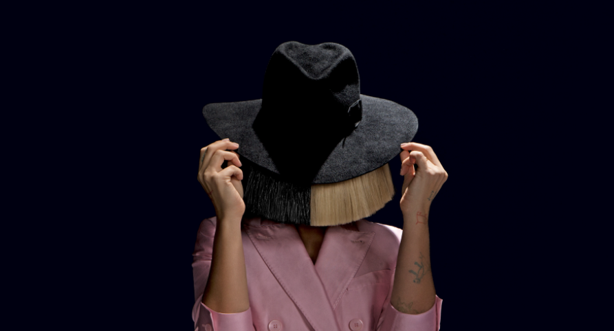 Some Jerk Was Selling Nude Photos Of Sia To Her Fans So She Leaked One Herself