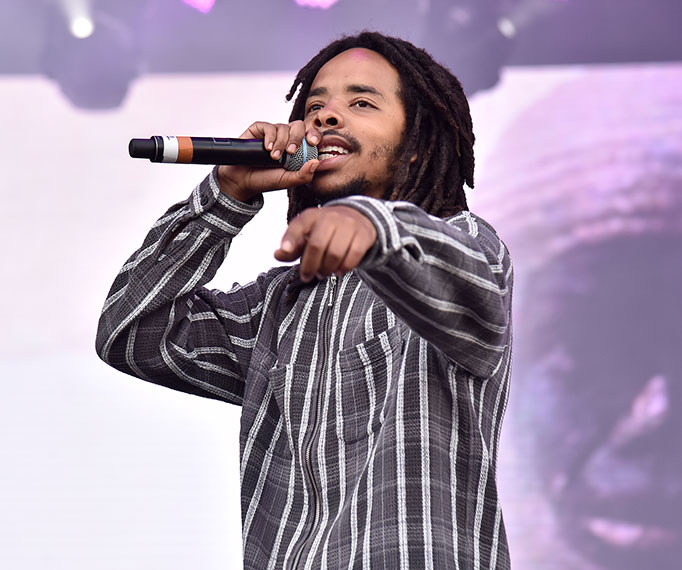 Earl Sweatshirt's Reaction To Someone Throwing A Beer On Stage Is A+