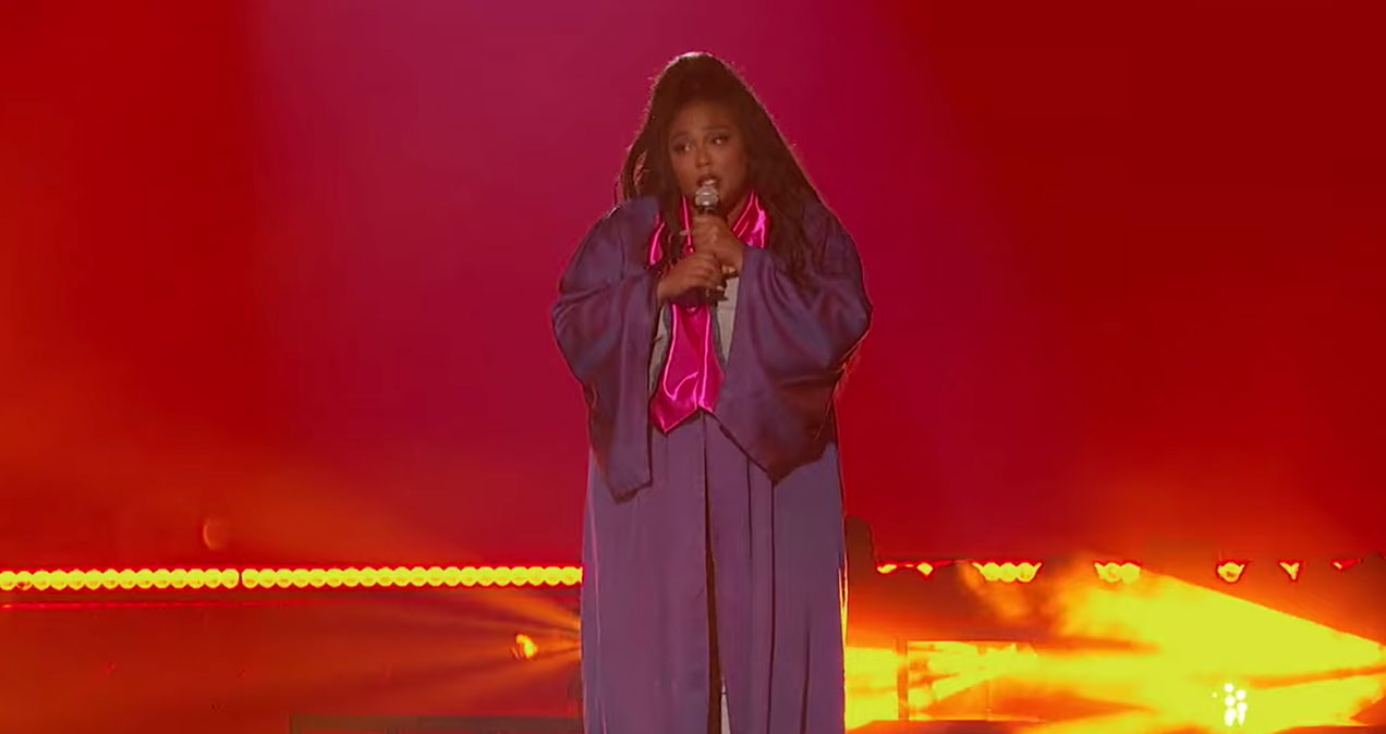 Lizzo Paid Tribute To 'Sister Act 2' With One Of Her Best Performances Of 'Juice' Yet