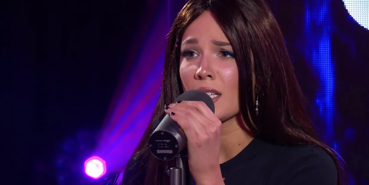 Halsey Pulled Off Jonas Brothers' 'Sucker' As A Lounge Jazz Song And We're In Awe