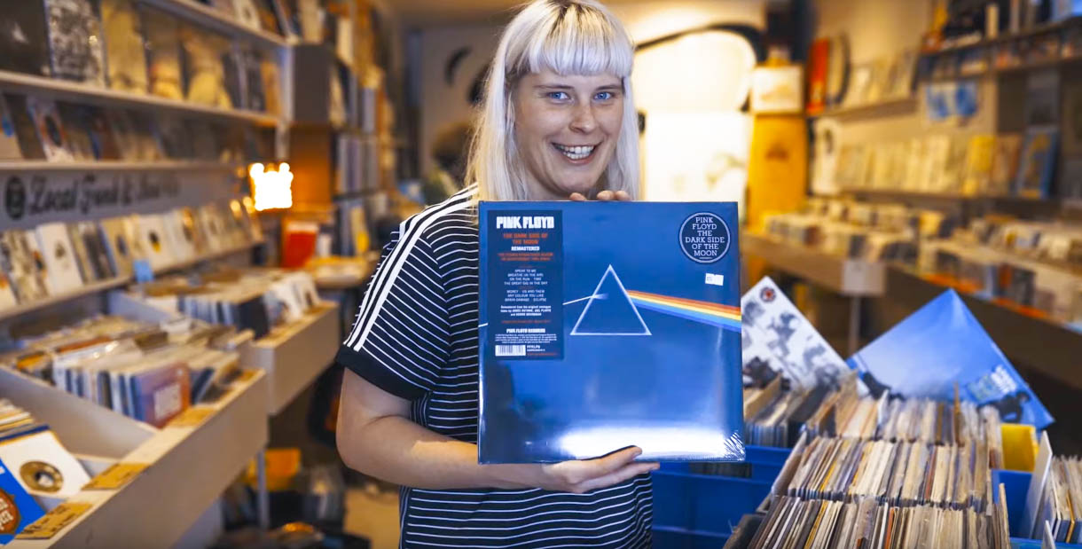Watch Alice Ivy Pick Out Some Jazz Classics On 'Diggin' In The Crates'