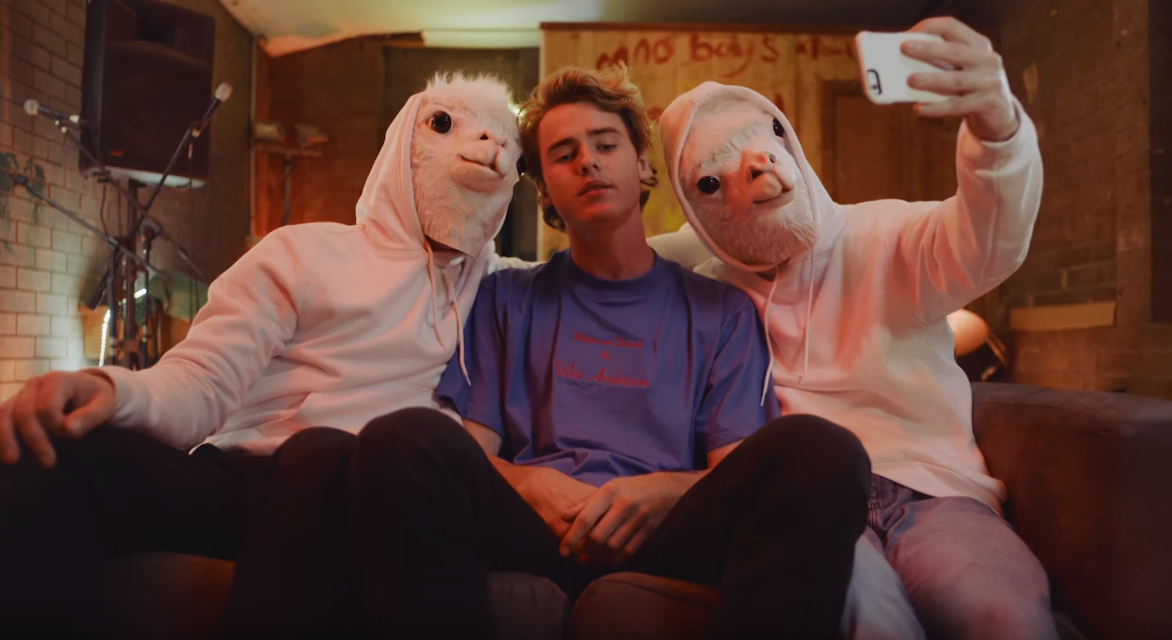 Watch Jack Gray Befriend Llamas In New 'Friends Like These' Video