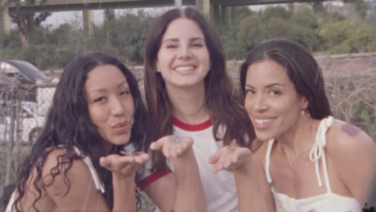 Lana Del Rey Has Released A 14 Minute Music Video Medley Showcasing Suburban California