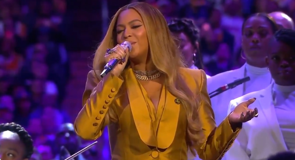 Watch Beyoncé Perform 'XO' & 'Halo' At Kobe Bryant's Memorial And I'm Not Crying, You're Crying