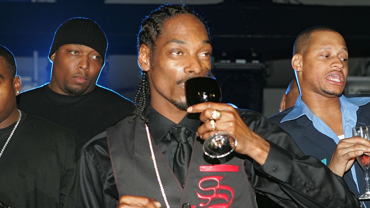Snoop Dogg Has Teamed Up With An Australian Winery To Release 'Snoop Cali Red'
