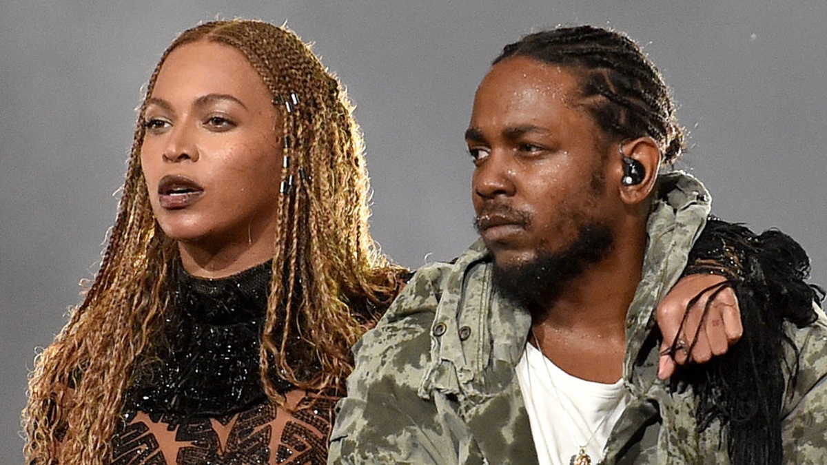 Watch This Protest Crowd Sing Beyoncé And Kendrick Lamar's 'Freedom'