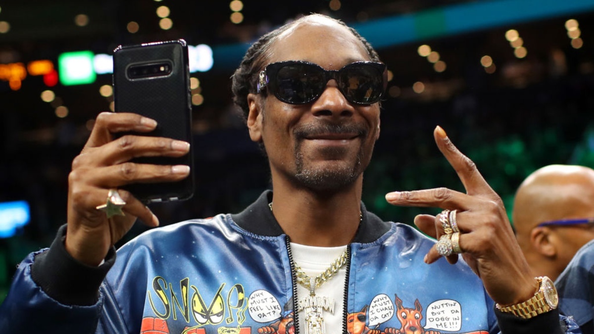 Snoop Dogg Now Has His Own Gin So It's Time For Some Gin And Juice