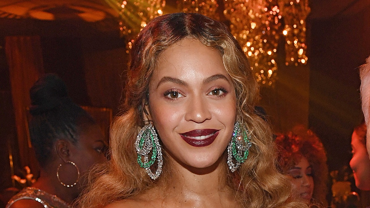 On Brand As Always, Beyoncé Has Two Actual Beehives At Home