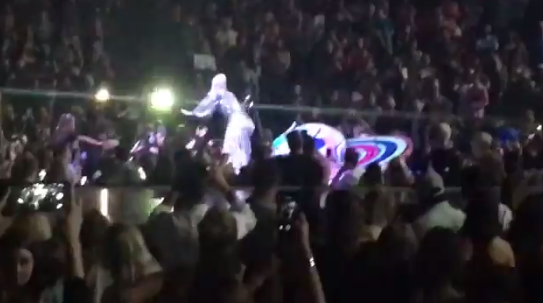 Watch Poor Ol' Katy Perry Get Stuck On A Suspended Planet And Crawl Into The Crowd