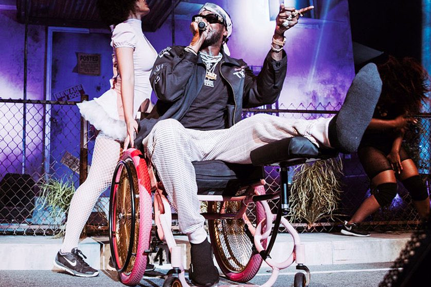 2 Chainz Broke His Leg So He's Doing His Tour In A Pink Wheelchair
