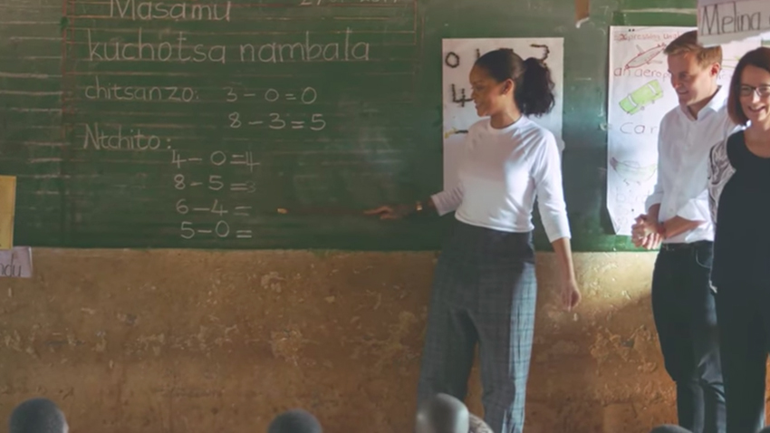 Watch Your New Fave Teacher Rihanna Teach Kids Maths With Julia Gillard