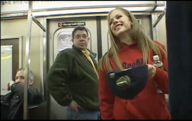 Avril Lavigne's Debut Album Has Turned 15, So Here's A Video Of No One Recognising Her Busking
