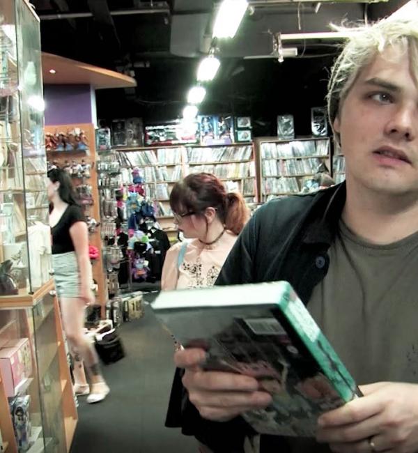 Watch Gerard Way Go Comic Book Shopping In Melbourne
