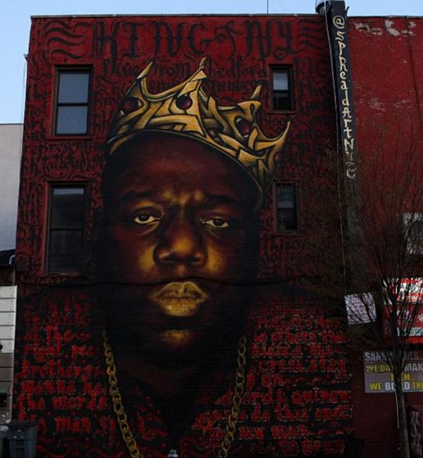 Notorious B.I.G's Famous Crown Is Being Auctioned Off So Crack Open Your Biggie Bank