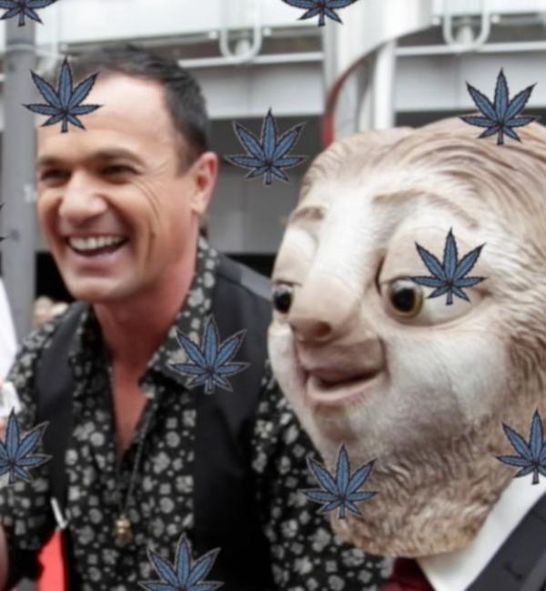 Stoner Sloth Asks The ARIA Awards Red Carpet "Who's Scott Green?" 