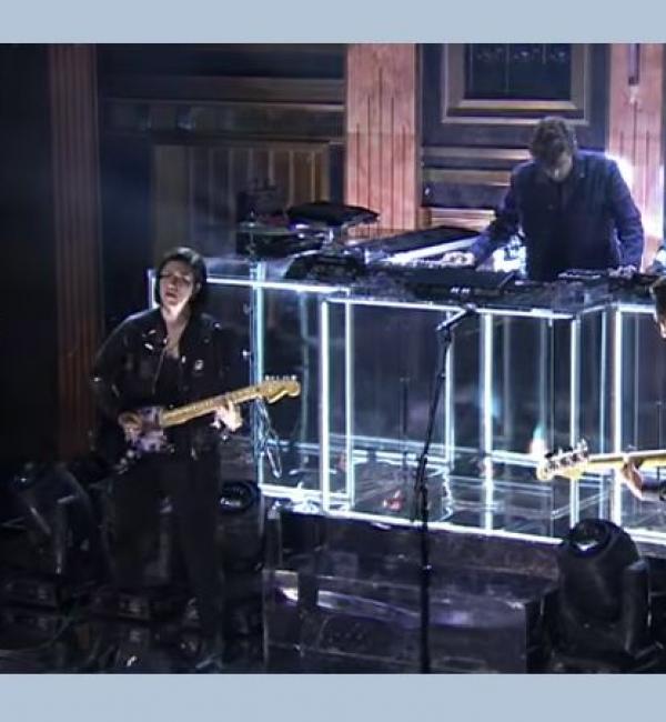 The xx Brought Magic To Jimmy Fallon, Performing 'Lips' And 'Say Something Loving'