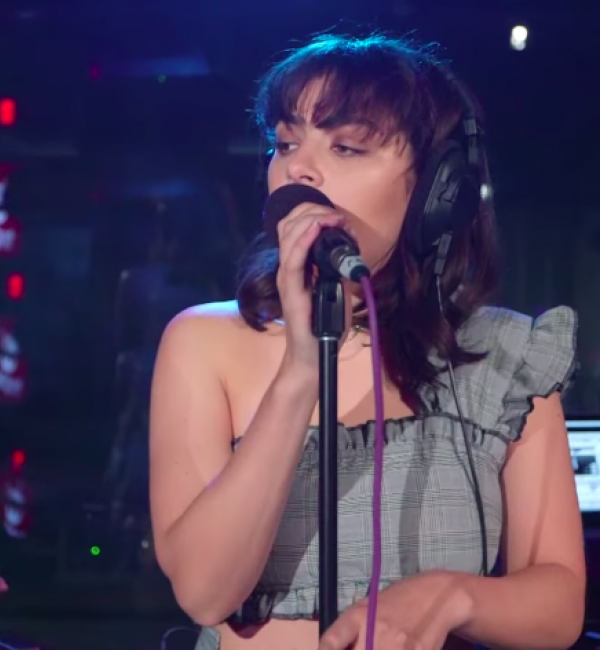 Charli XCX Turned Wolf Alice Into An Emotional Dreamscape For Like A Version